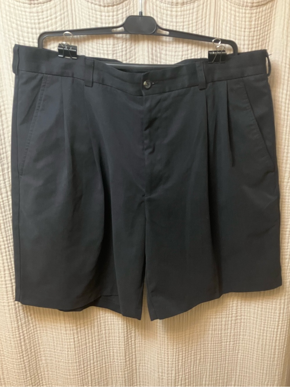 Izod Pleated Shorts- Men’s 38